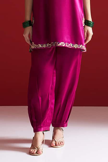 Sitaraa_Purple Embroidery Round Neck Indira Mulberry Wood Kurta With Pant _Online_at_Aza_Fashions