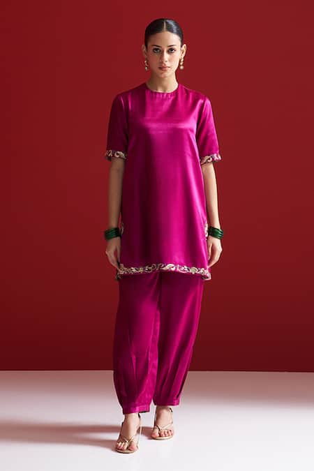 Sitaraa Indira Mulberry Wood Purple Embroidered Kurta With Pant