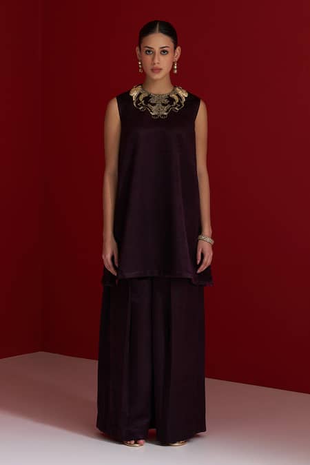 Buy_Sitaraa_Brown Embroidery Round Neck Vaidehi Coca Kurta With Pant _Online_at_Aza_Fashions