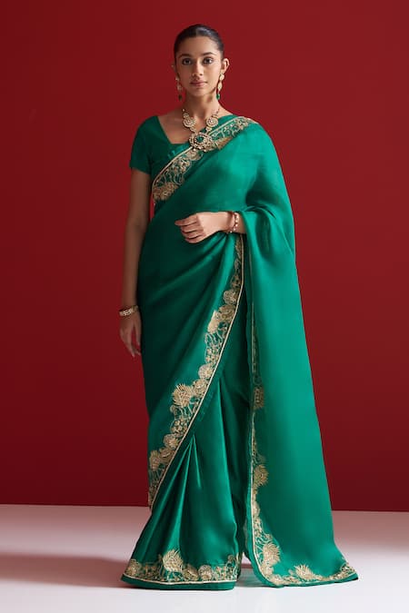 Sitaraa Ananta Emerald Green Embroidered Saree With Blouse 