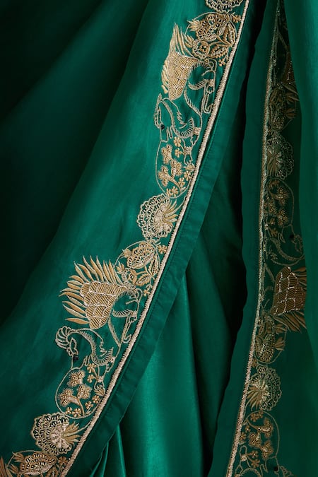 Sitaraa_Emerald Green Embroidery Ananta Saree With Blouse _at_Aza_Fashions