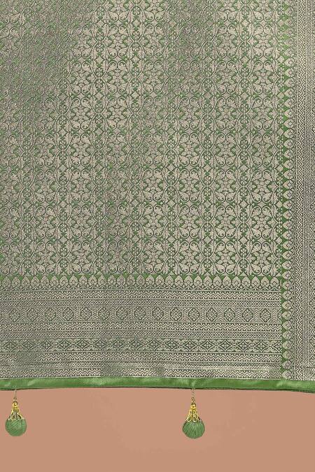 Shop_Samyukta Singhania_Green Embroidery, Zari V-neck Woven Banarasi Silk Saree With Blouse 