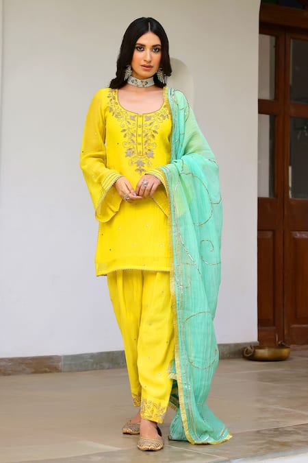Sanam Yellow Chanderi Mirrors Round Neck Zardozi Embroidered Kurta Set 
