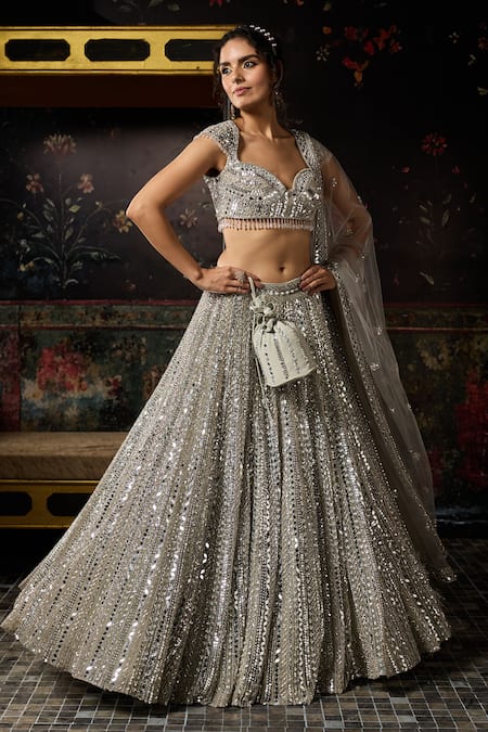 Buy_Diyarajvvir_Silver Tulle Applique, Mirrors Sweetheart Neck Work Lehenga Set _Online_at_Aza_Fashions