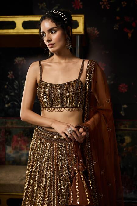 Diyarajvvir_Gold Tulle Mirrors, Sequins Round Neck Embellished Lehenga Set _Online_at_Aza_Fashions