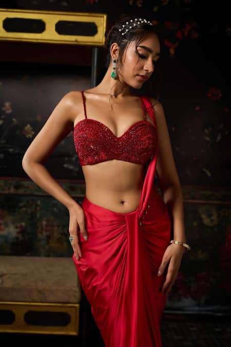 Buy Diyarajvvir Red Tulle, Satin Beads, Embroidery, Pre-draped Saree With Embellished Blouse Online at Aza Fashions Buy_Diyarajvvir_Red Tulle, Satin Beads, Embroidery, Pre-draped Saree With Embellished Blouse _Online_at_Aza_Fashions
