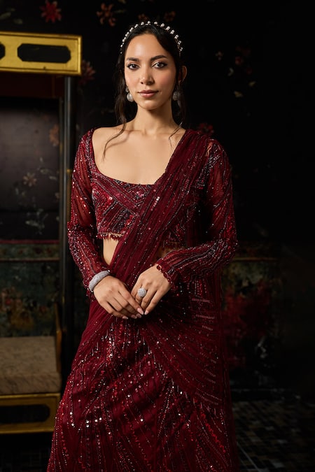 Diyarajvvir_Maroon Tulle Sequins Square Neck Pre-draped Saree With Embellished Blouse _Online_at_Aza_Fashions
