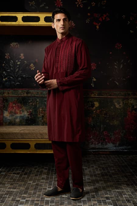 Diyarajvvir Embroidered Kurta With Pant 