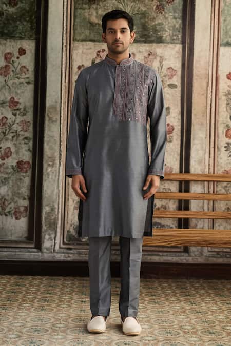 Diyarajvvir Gray Cotton, Silk Embroidery Kurta With Pant