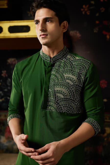 Buy_Diyarajvvir_Green Cotton, Silk Embroidery Kurta With Pant _Online_at_Aza_Fashions