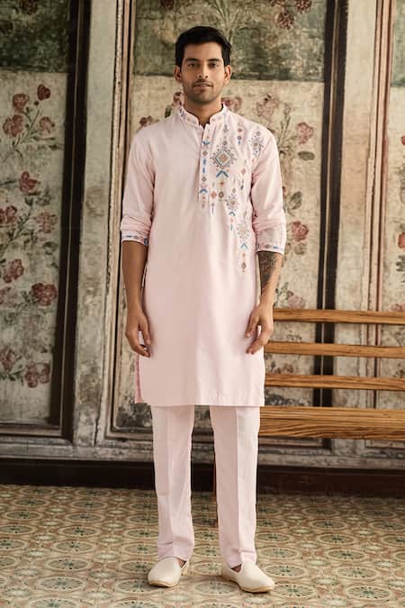 Diyarajvvir Blush Cotton, Silk Embroidery Kurta With Pant