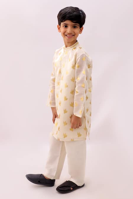 Buy_Lil Drama_Off White Chanderi, Polyester, Silk Mishti Floral Pattern Kurta And Pant Set _Online_at_Aza_Fashions