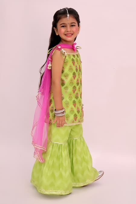Buy_Lil Drama_Green Chanderi, Net Fabric Flowers Khilkhilahat Floral Pattern Kurta Sharara Set _Online_at_Aza_Fashions