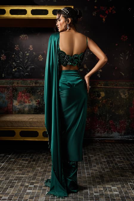 Diyarajvvir Pre-Draped Dhoti Saree & Embellished Blouse Set 