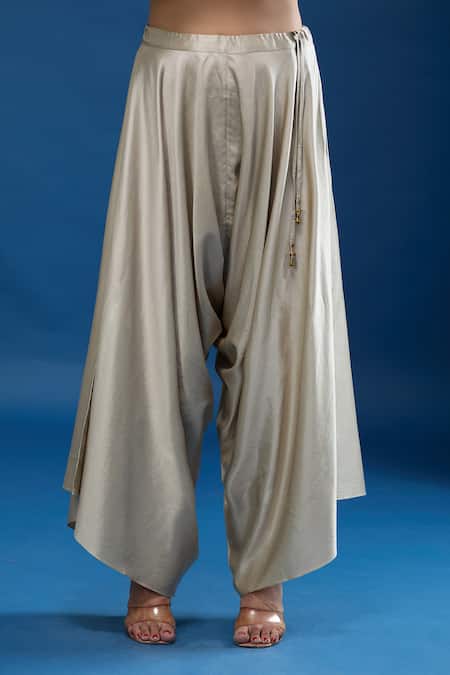 Prisho_Green Embroidery V-neck Thread Kaftan And Pant Set _Online_at_Aza_Fashions