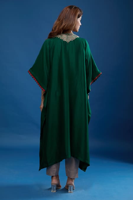 Prisho Dori Embroidered Kaftan & Pant Set 