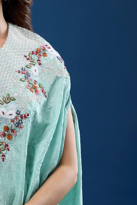 Prisho_Blue Embroidery V-neck Thread Work Kaftan And Pant Set _at_Aza_Fashions