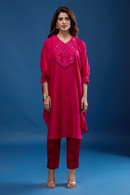 Prisho_Fuchsia Sequins, Embroidery V-neck Applique Work Kaftan With Pant _at_Aza_Fashions