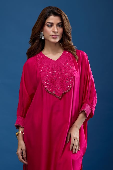 Buy_Prisho_Fuchsia Sequins, Embroidery V-neck Applique Work Kaftan With Pant 