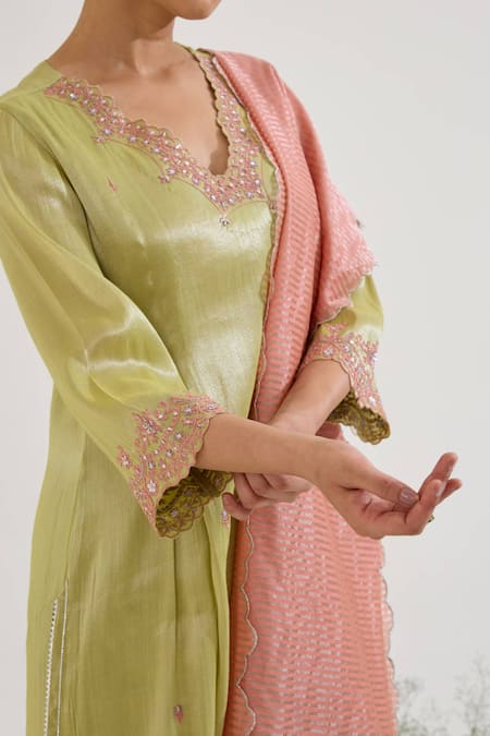 Nero India Lime Tissue Embroidery V-neck Straight Kurta With Pant Online at Aza Fashions Nero India_Lime Tissue Embroidery V-neck Straight Kurta With Pant _Online_at_Aza_Fashions