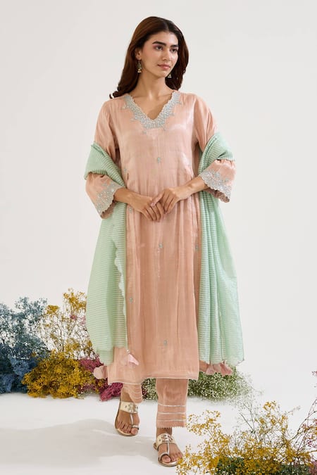 Shop Nero India Pink Tissue Embroidery V-neck Straight Kurta With Pant at Aza Fashions Shop_Nero India_Pink Tissue Embroidery V-neck Straight Kurta With Pant _at_Aza_Fashions