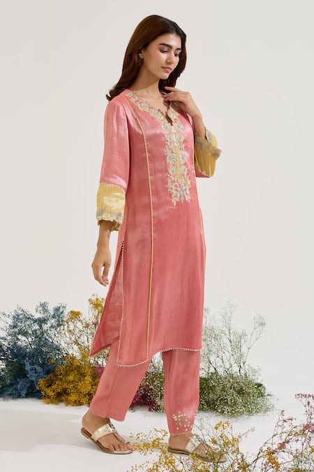 Nero India Pink Tissue Embroidery Split V-neck Placket Kurta With Pant at Aza Fashions Nero India_Pink Tissue Embroidery Split V-neck Placket Kurta With Pant _at_Aza_Fashions