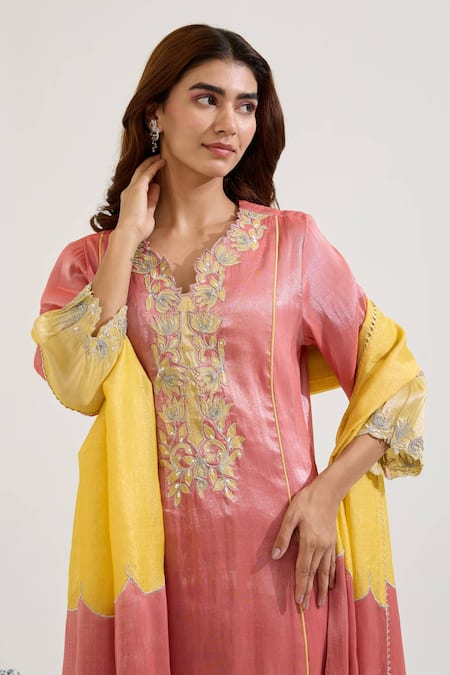 Nero India Yellow Chanderi, Tissue Embroidery Stripe Pattern Dupatta Online at Aza Fashions Nero India_Yellow Chanderi, Tissue Embroidery Stripe Pattern Dupatta _Online_at_Aza_Fashions