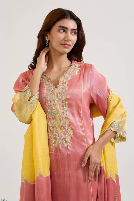 Nero India Pink Chanderi Embroidery Round Neck Floral Kurta Set Online at Aza Fashions Nero India_Pink Chanderi Embroidery Round Neck Floral Kurta Set _Online_at_Aza_Fashions