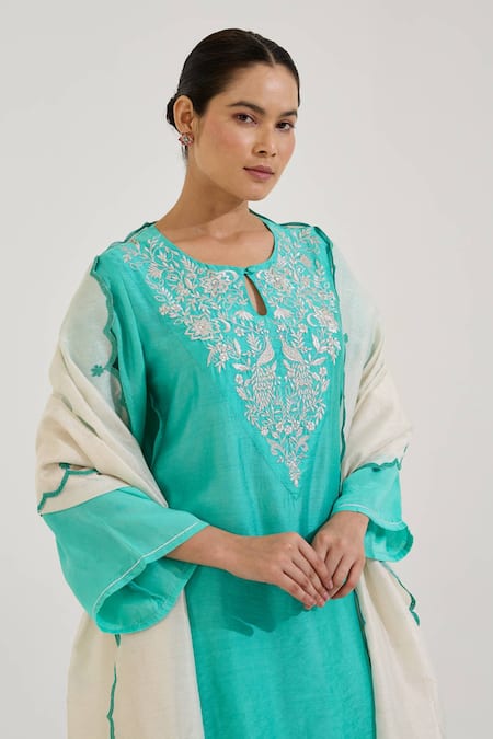 Shop Nero India White Chanderi Embroidery Scallop Trimmed Dupatta at Aza Fashions Shop_Nero India_White Chanderi Embroidery Scallop Trimmed Dupatta _at_Aza_Fashions