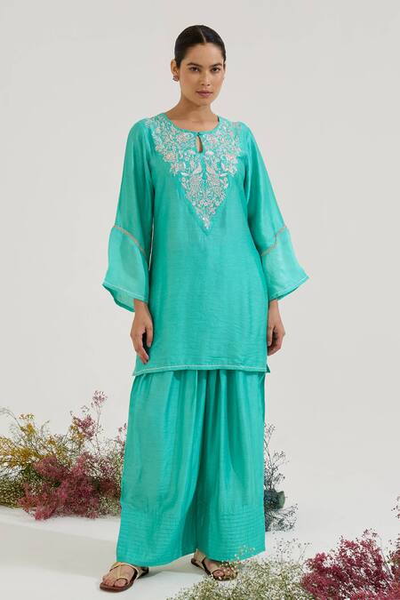 Buy Nero India Turquoise Chanderi Embroidery Keyhole Neck Kurta Set Online at Aza Fashions Buy_Nero India_Turquoise Chanderi Embroidery Keyhole Neck Kurta Set _Online_at_Aza_Fashions