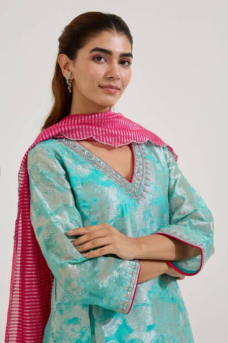 Shop Nero India Blue Chanderi, Jacquard Embroidery V-neck Textured Straight Kurta Set Online at Aza Fashions Shop_Nero India_Blue Chanderi, Jacquard Embroidery V-neck Textured Straight Kurta Set _Online_at_Aza_Fashions