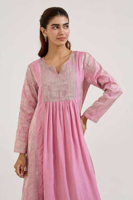 Buy_Nero India_Purple Jacquard Sequins Split V-neck Textured Yoke Kurta With Pant 