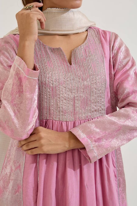 Shop_Nero India_Purple Jacquard, Tissue Embroidery Split V-neck Textured Yoke Kurta Set _Online_at_Aza_Fashions