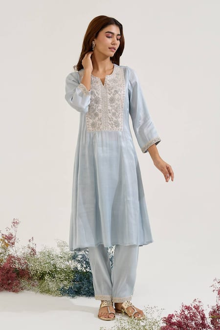 Buy Nero India Blue Tissue Embroidery V-neck Floral Kurta With Pant Online at Aza Fashions Buy_Nero India_Blue Tissue Embroidery V-neck Floral Kurta With Pant _Online_at_Aza_Fashions