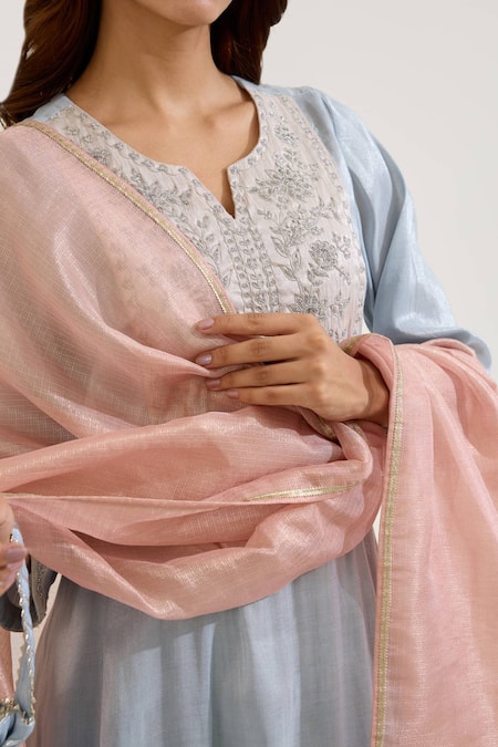 Buy_Nero India_Pink Tissue Kota Dupatta _Online_at_Aza_Fashions