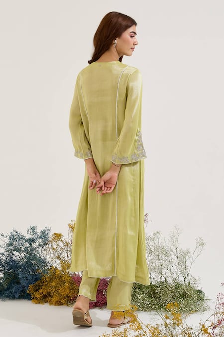 Nero India Floral Embroidered Kurta With Pant 