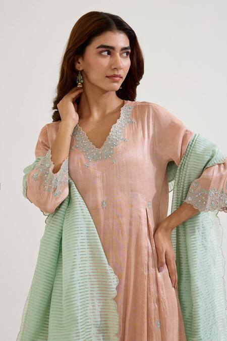Buy_Nero India_Pink Tissue Embroidery V-neck Placement Kurta Set _Online_at_Aza_Fashions