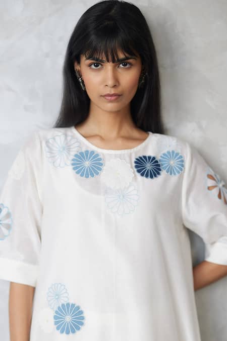 Buy_Nachiket Barve_Ivory Chanderi Applique Round Neck Cutwork Kurta 