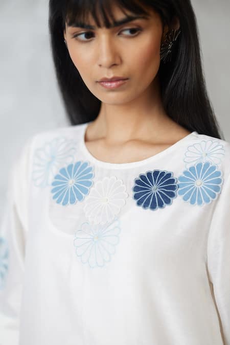 Shop_Nachiket Barve_Ivory Chanderi Applique Round Neck Cutwork Kurta 