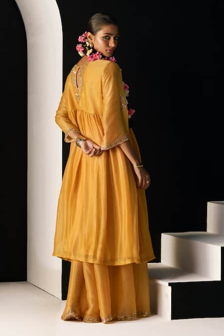 Sarang Kaur Yellow Rehmat Lehenga Set 