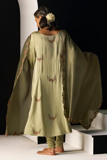 Sarang Kaur Green Nazakat Kurta Set 