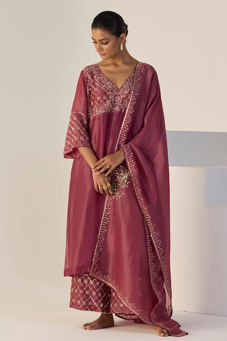 Shop_Sarang Kaur_Purple Tissue Embroidery V-neck Badla Kurta Set 