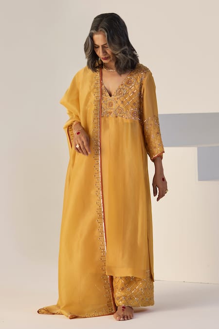 Buy_Sarang Kaur_Yellow Tissue, Silk Embroidery V-neck Badla Kurta Set _Online_at_Aza_Fashions