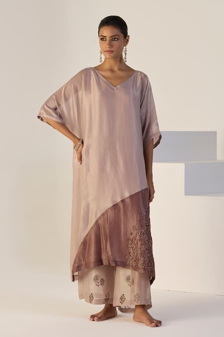 Sarang Kaur Purple Tissue, Silk Embroidery V-neck Zehra Kaftan Set 