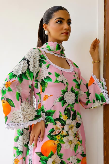 Buy_Sanam_Pink Muslin Lace Round Neck Alia Floral Print Kurta Set 
