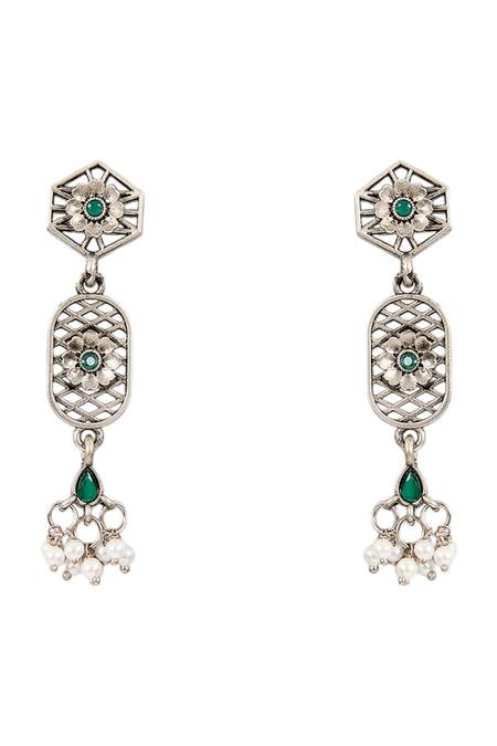 Buy_Auraa Trends_Silver Plated Pearls, Stones Temple Embellished Pendant Necklace Set _Online_at_Aza_Fashions