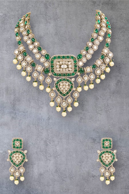 Auraa Trends Gold-Plated Kundan Necklace Set 