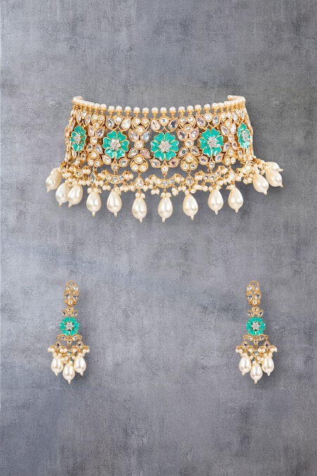 Auraa Trends Kundan Choker Necklace Set 