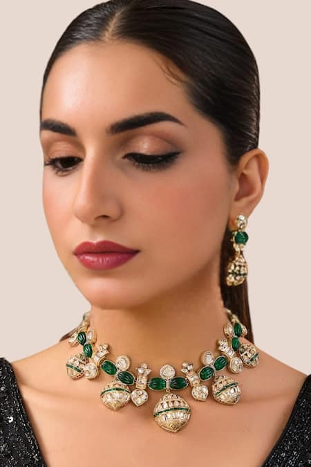Auraa Trends Emerald & Gold Choker Set 