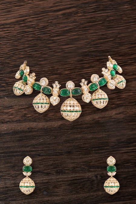 Auraa Trends Emerald & Gold Choker Set 